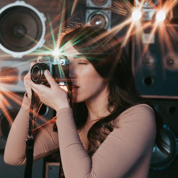 Prism Lens Filter 82mm Starlight Glare Filter Anamorphic Lens Flare Effect Filter Film Props(Rainbow ray Flares) - Image 2