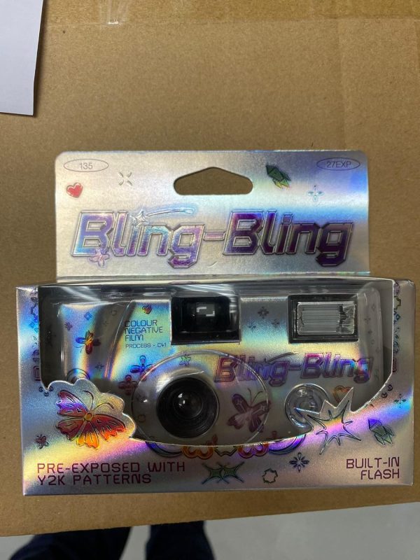 Retocolor Bling-Bling 400 35mm Disposable Film Camera 27EXP, ISO400, Color Negative Film, Focus Free, Easy to Use, Built in Flash, Single Use (Film and Battery Included) - Image 9